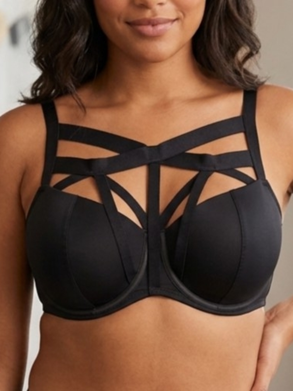 Adore Me Women's Bra Black Strappy Cage Underwire size 38G.
